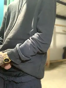 Snapshot of 27powercm chatting on 09-25-25, 04:16 27powercm online show from 09-25-25, 04:16