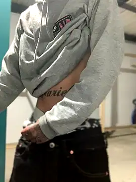 Snapshot of 27powercm chatting on 09-29-25, 04:50 27powercm online show from 09-29-25, 04:50