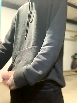 Snapshot of 27powercm chatting on 10-01-25, 02:17 27powercm online show from 10-01-25, 02:17