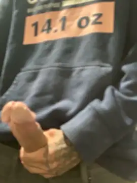 Snapshot of 27powercm chatting on 10-14-25, 03:29 27powercm online show from 10-14-25, 03:29