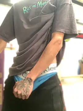 Snapshot of 27powercm chatting on 10-23-25, 09:02 27powercm online show from 10-23-25, 09:02