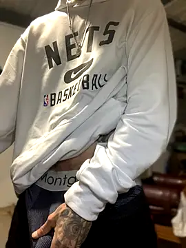 Snapshot of 27powercm chatting on 10-26-25, 05:46 27powercm online show from 10-26-25, 05:46