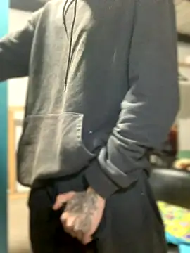 Snapshot of 27powercm chatting on 11-05-25, 05:40 27powercm online show from 11-05-25, 05:40