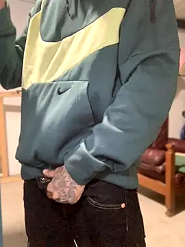 Snapshot of 27powercm chatting on 11-07-25, 04:56 27powercm online show from 11-07-25, 04:56