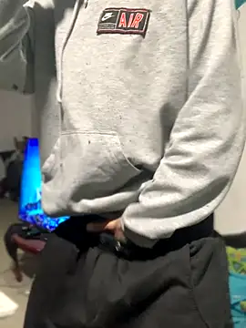 Snapshot of 27powercm chatting on 11-12-25, 04:46 27powercm online show from 11-12-25, 04:46