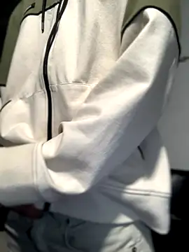 Snapshot of 27powercm chatting on 11-27-25, 05:31 27powercm online show from 11-27-25, 05:31