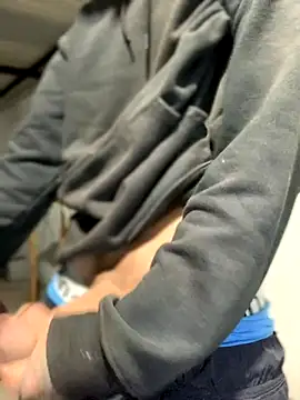 Snapshot of 27powercm chatting on 11-30-25, 06:17 27powercm online show from 11-30-25, 06:17