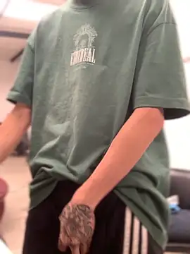 Snapshot of 27powercm chatting on 11-30-25, 08:57 27powercm online show from 11-30-25, 08:57