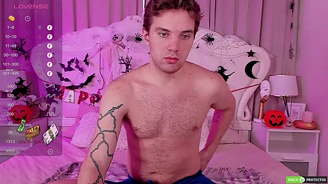 ArthurWhitee online show from 10-19-25, 03:29