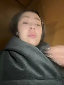 Asian Asami online show from 01-12-25, 04:40