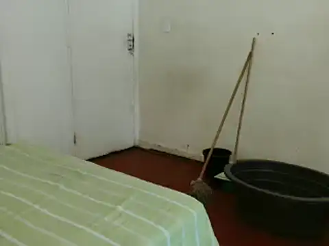 Snapshot of tinagiant chatting on 01-16-25, 08:00 tinagiant online show from 01-16-25, 08:00