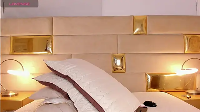 Snapshot of Arii_stone chatting on 03-22-25, 07:04 Arii stone online show from 03-22-25, 07:04