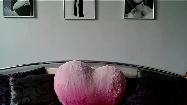 sexyjennyeu online show from 02-12-25, 01:16