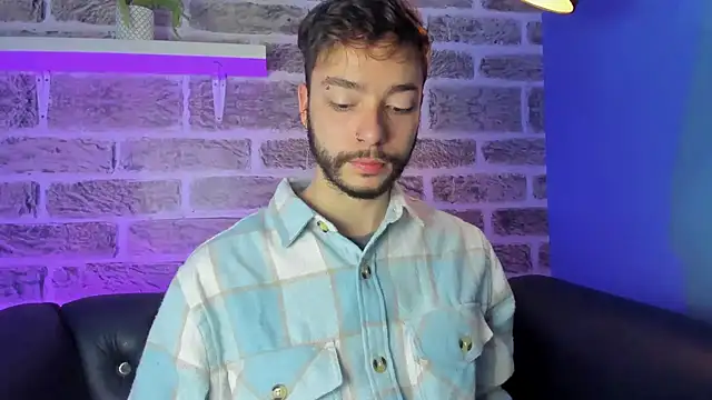 Snapshot of noah_ricci chatting on 02-21-26, 11:55 noah ricci online show from 02-21-26, 11:55