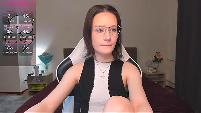 Snapshot of DearLia chatting on 01-17-25, 07:16 DearLia online show from 01-17-25, 07:16