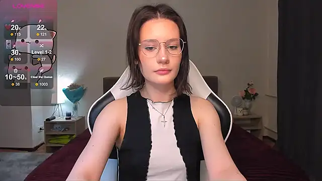 Snapshot of DearLia chatting on 01-18-25, 01:30 DearLia online show from 01-18-25, 01:30