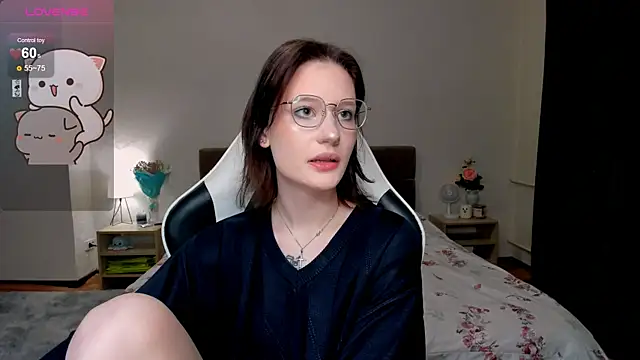 Snapshot of DearLia chatting on 02-01-25, 08:16 DearLia online show from 02-01-25, 08:16