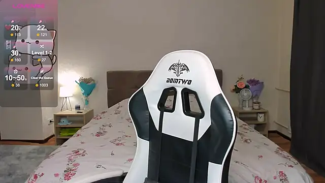 Snapshot of DearLia chatting on 02-20-25, 04:36 DearLia online show from 02-20-25, 04:36