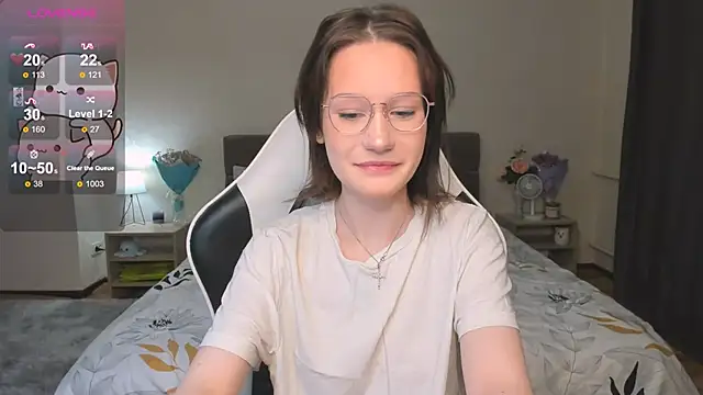 Snapshot of DearLia chatting on 02-23-25, 07:49 DearLia online show from 02-23-25, 07:49