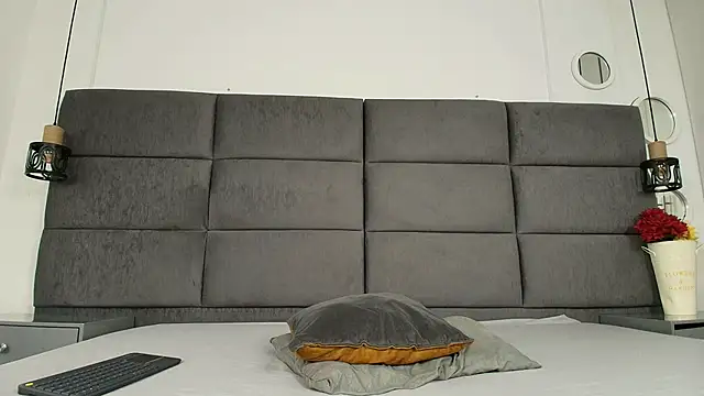 Hanna lens online show from 11-24-25, 10:20