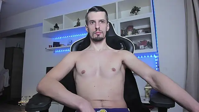 Snapshot of ToddClaytonn chatting on 12-18-25, 02:06 ToddClaytonn online show from 12-18-25, 02:06