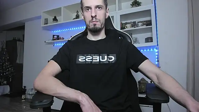 Snapshot of ToddClaytonn chatting on 01-08-26, 08:11 ToddClaytonn online show from 01-08-26, 08:11