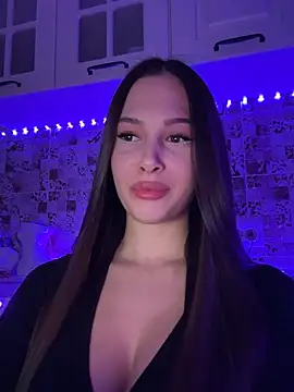 EricaWalls online show from 02-02-25, 04:43