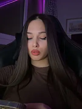 EricaWalls online show from 11-10-25, 03:00