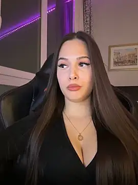 Snapshot of EricaWalls chatting on 01-14-26, 05:29 EricaWalls online show from 01-14-26, 05:29