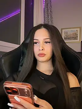 Snapshot of EricaWalls chatting on 01-31-26, 08:40 EricaWalls online show from 01-31-26, 08:40