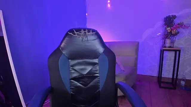 vanelope11 online show from 03-05-25, 06:23