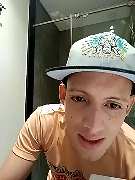 Duvan Martinez23 online show from 04-02-26, 10:13