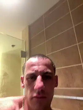 Snapshot of PeytonJohnn chatting on 10-06-25, 08:12 PeytonJohnn online show from 10-06-25, 08:12