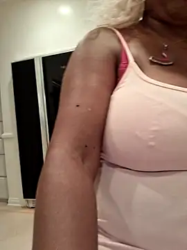 XXXLollipopsJuicy online show from 10-04-25, 04:10