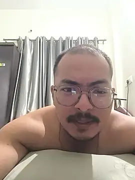 Snapshot of Abinash7732 chatting on 06-12-26, 04:50 Abinash7732 online show from 06-12-26, 04:50
