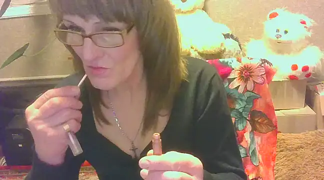 Snapshot of Manulyonok51 chatting on 02-06-25, 10:10 Manulyonok51 online show from 02-06-25, 10:10