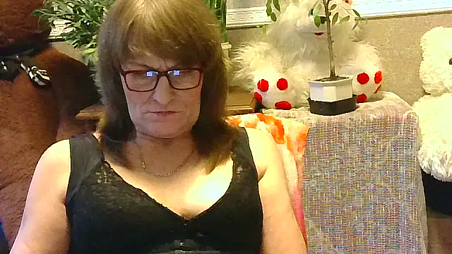 Snapshot of Manulyonok51 chatting on 10-11-25, 05:17 Manulyonok51 online show from 10-11-25, 05:17