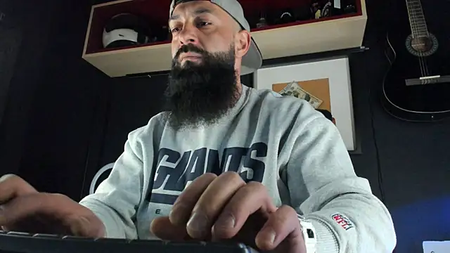 axxelrich  online show from 02-08-25, 06:43