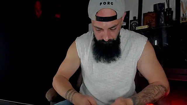 axxelrich  online show from 10-11-25, 05:28