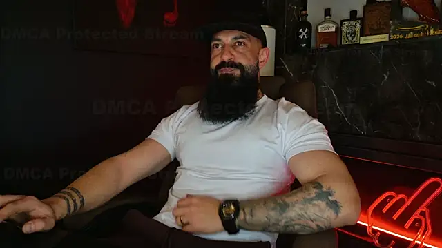 Snapshot of axxelrich_ chatting on 01-07-26, 08:17 axxelrich online show from 01-07-26, 08:17