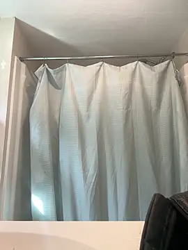 menaceswife online show from 09-27-25, 02:22