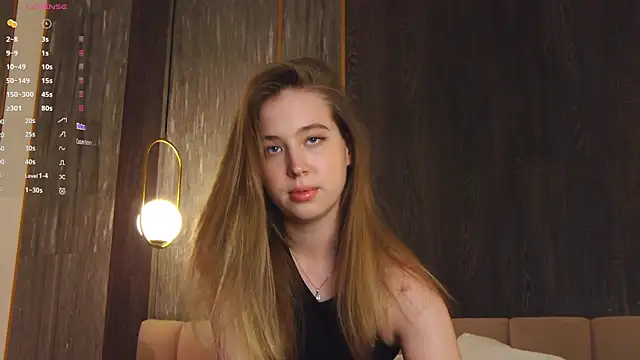 LoraineLuff online show from 03-12-25, 05:49