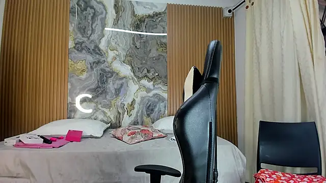 Danna topless online show from 11-21-25, 12:04