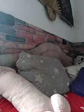 Snapshot of kriszy_baby chatting on 03-12-26, 08:09 kriszy baby online show from 03-12-26, 08:09