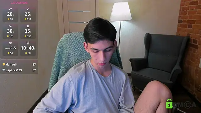 Snapshot of Ul_Tima chatting on 12-04-24, 01:36 Ul Tima online show from 12-04-24, 01:36