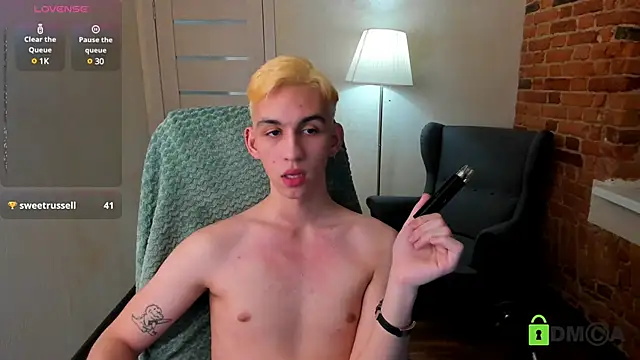 Snapshot of Ul_Tima chatting on 12-25-24, 12:16 Ul Tima online show from 12-25-24, 12:16