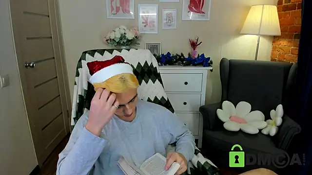 Snapshot of Ul_Tima chatting on 12-28-24, 03:37 Ul Tima online show from 12-28-24, 03:37