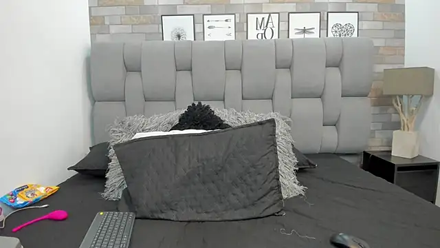 KariinaTaylor online show from 10-27-25, 06:34