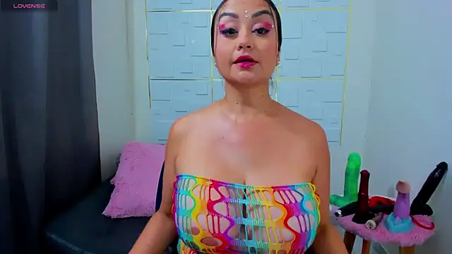 IsaSixty9 online show from 12-17-24, 07:04