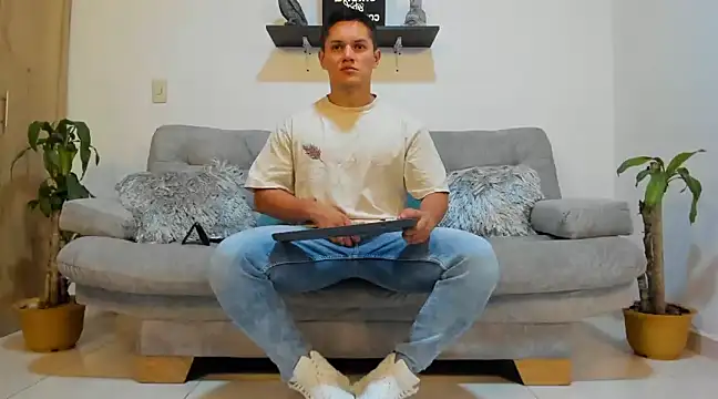 julian wallace online show from 01-20-25, 11:54